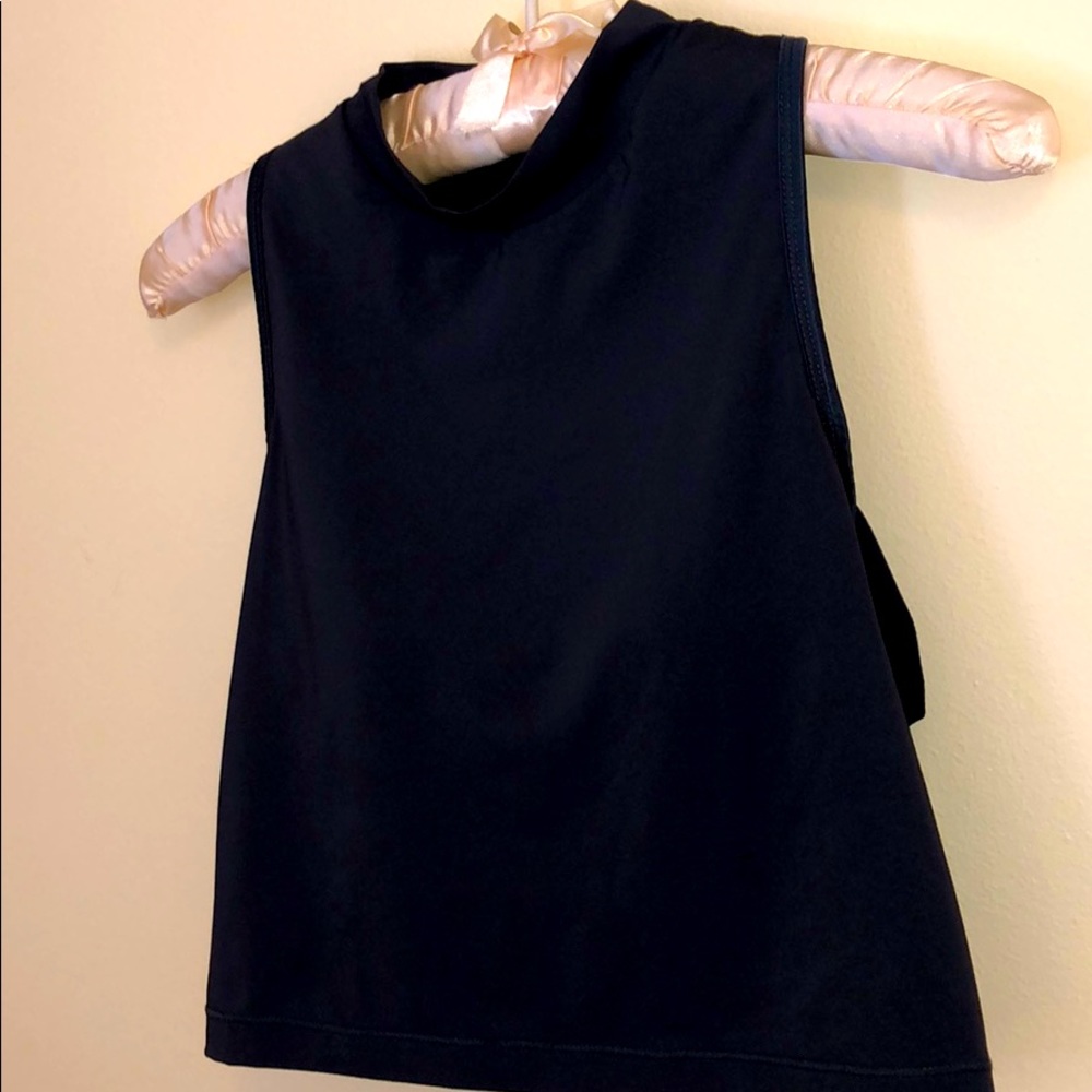 Crop workout top